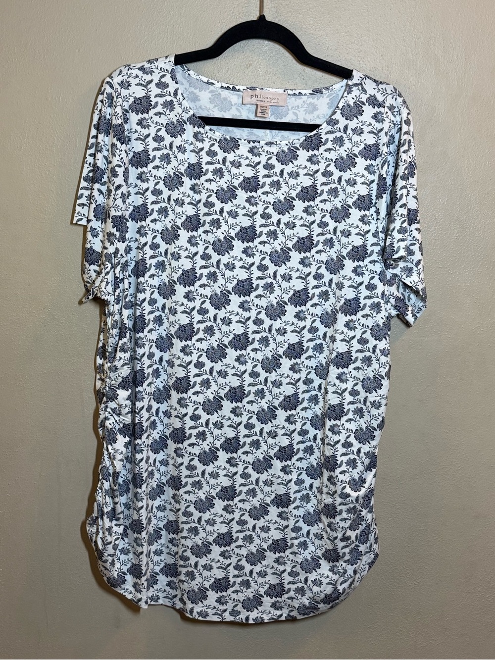 NWOT Philosophy Woman Blue & White Floral SS Ruched Sides Tunic Sz 2X